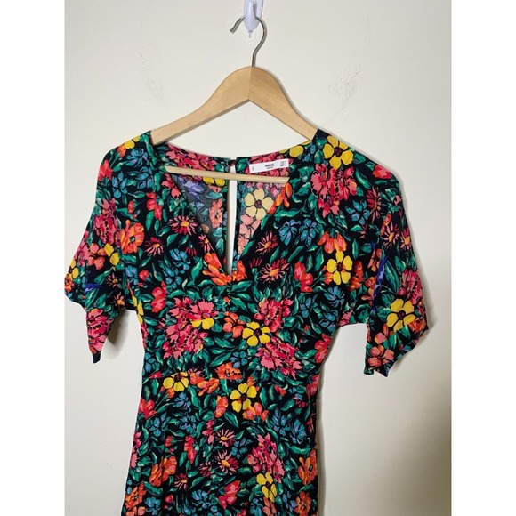 MNG Casual Womens Romper Size 4 Floral Print Body Suit Cloth Buttons Open Back - Picture 2 of 11